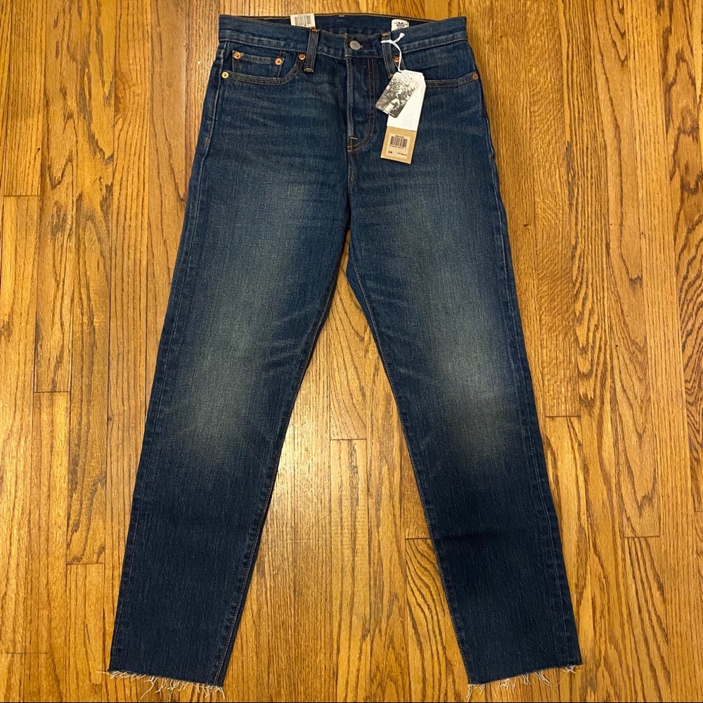 Levi’s Wedgie Fit Cropped Jeans